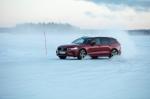 Volvo V60 T8 R-Design 2018 года (WW)